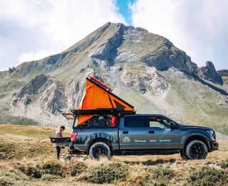 🇫🇷🚐 France roadtrip vibes 🤟 Naše F-150 s camperem @gfc_usa se ukázala jako dokonalá základna – ať už na pauzu, chill,...